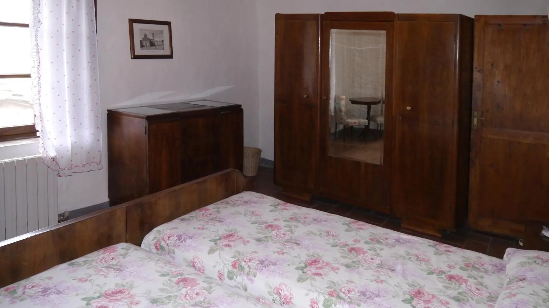 아파트호텔 카스텔누오보베라덴가 Castello Di Montalto 아파트 호텔 이탈리아
