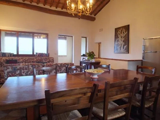 아파트호텔 카스텔누오보베라덴가 Castello Di Montalto 아파트 호텔