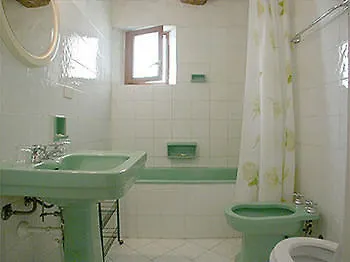 아파트호텔 카스텔누오보베라덴가 Castello Di Montalto 아파트 호텔