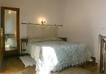 카스텔누오보베라덴가 Castello Di Montalto 아파트 호텔 0*,  이탈리아