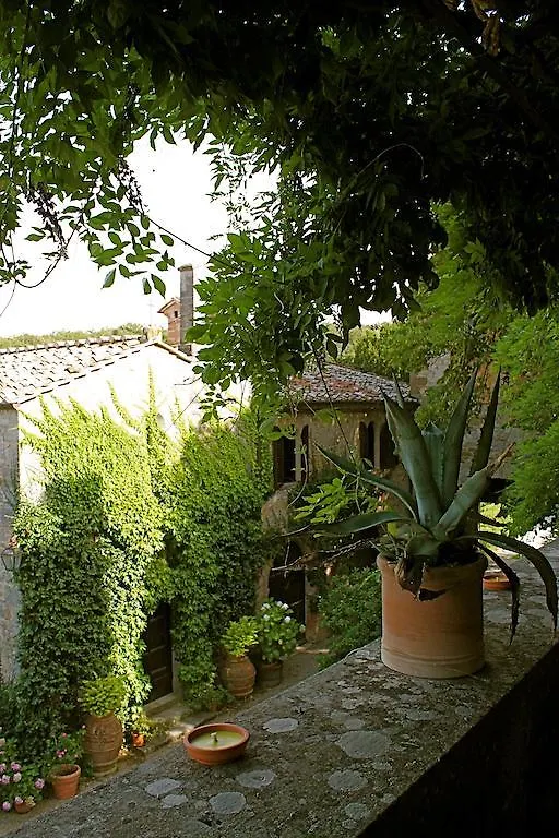 카스텔누오보베라덴가 Castello Di Montalto 아파트 호텔 아파트호텔