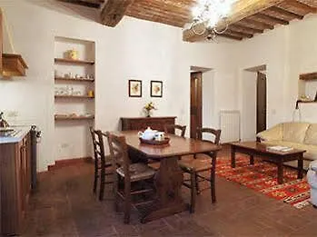카스텔누오보베라덴가 Castello Di Montalto 아파트 호텔 아파트호텔